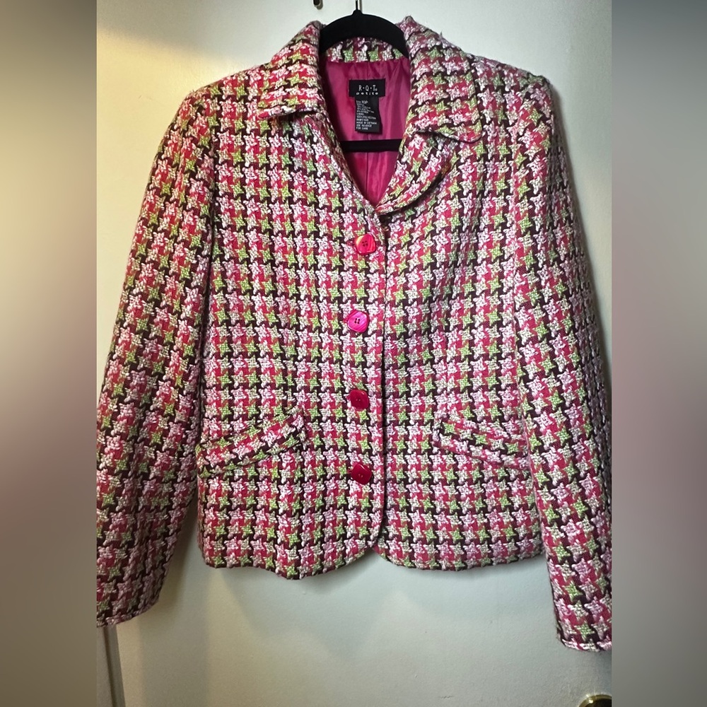 Stylish Pink Houndstooth Blazer